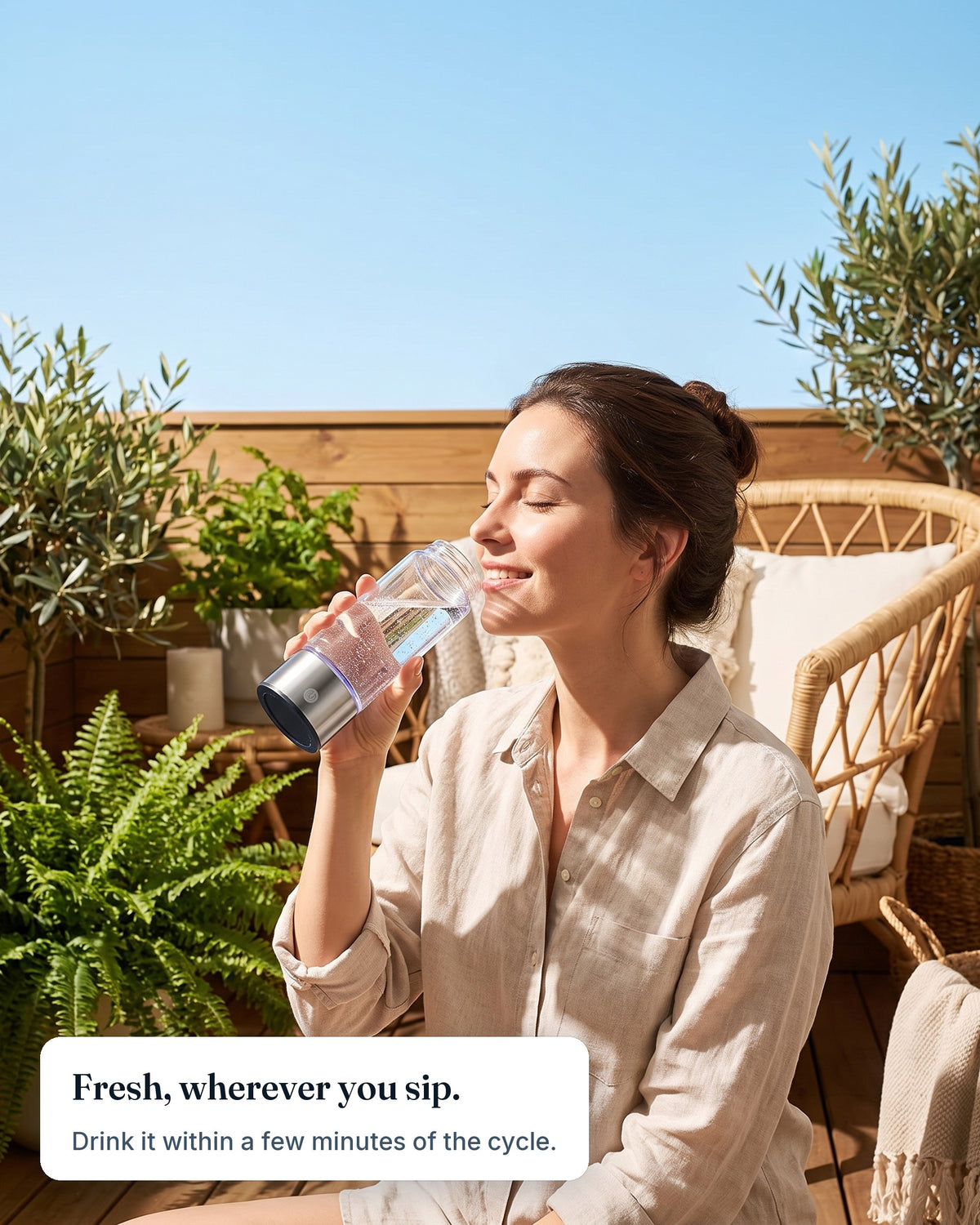 GroundingFlow hydrogen water bottle in use